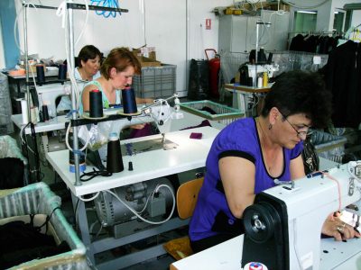 Cursuri calificare gratuite sau cu plata Confectioner asamblor articole din textile (37)